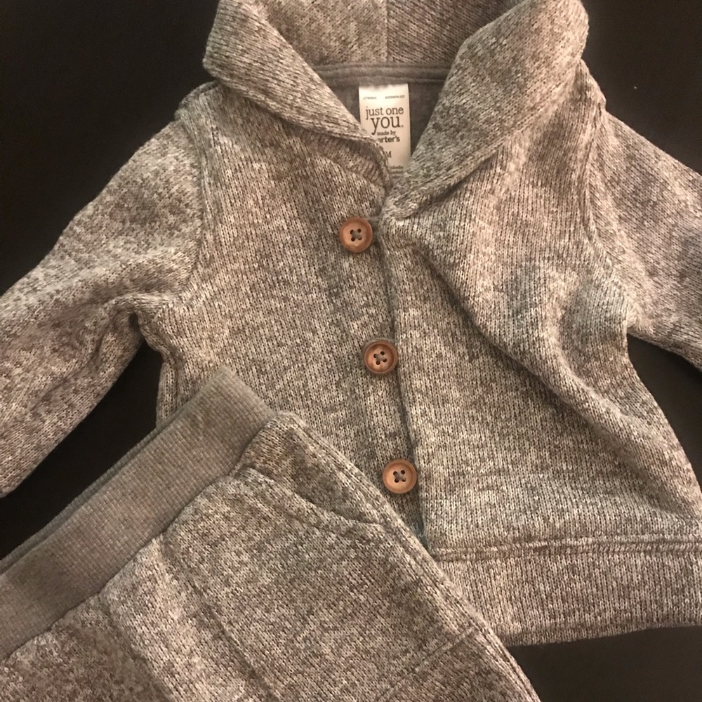 Carter’s Sweatsuit
